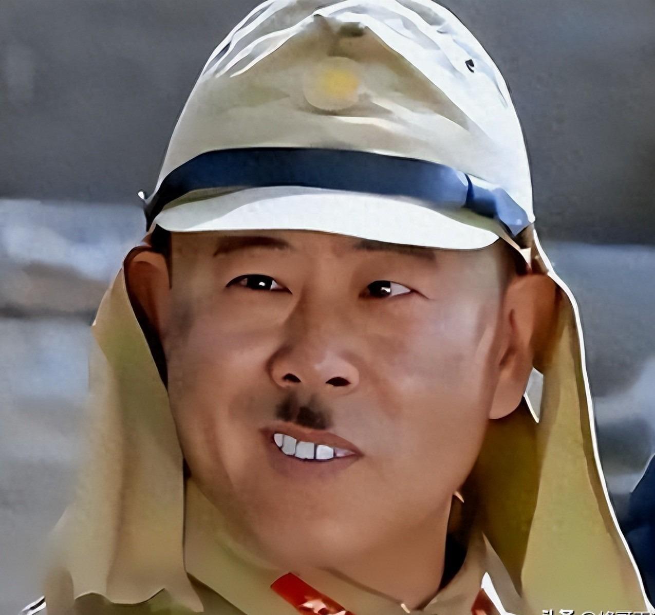 皇冠体育APP下载-谁也没想到，被传4个老婆，全家移民的潘长江，已走上另一条大道