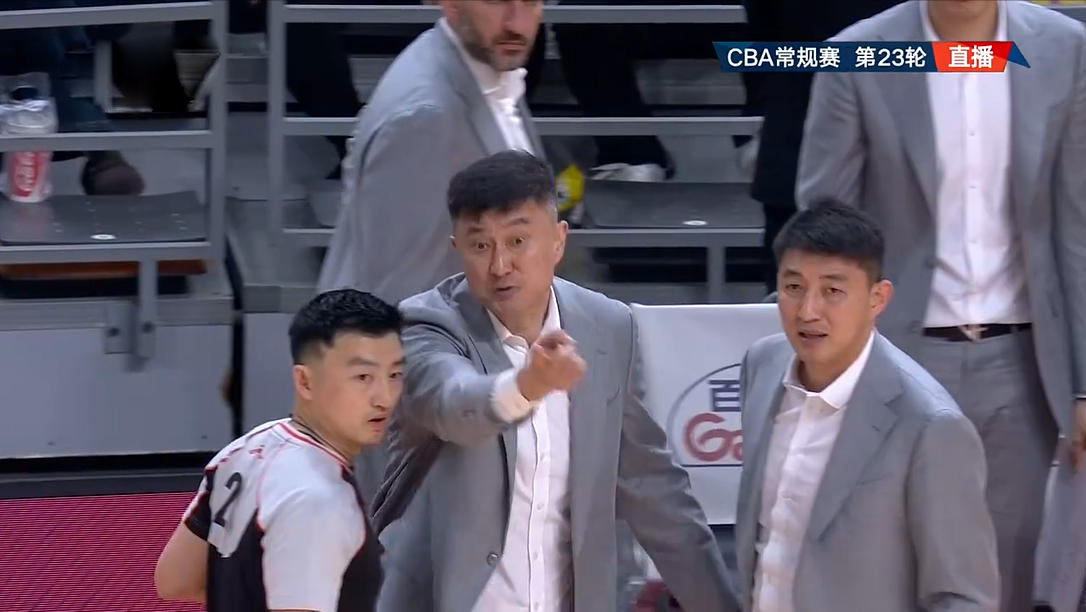 crownsports-狂揽28分13篮板！1人打疼广东男篮，CBA冠军预演：杜锋苍白的怒吼